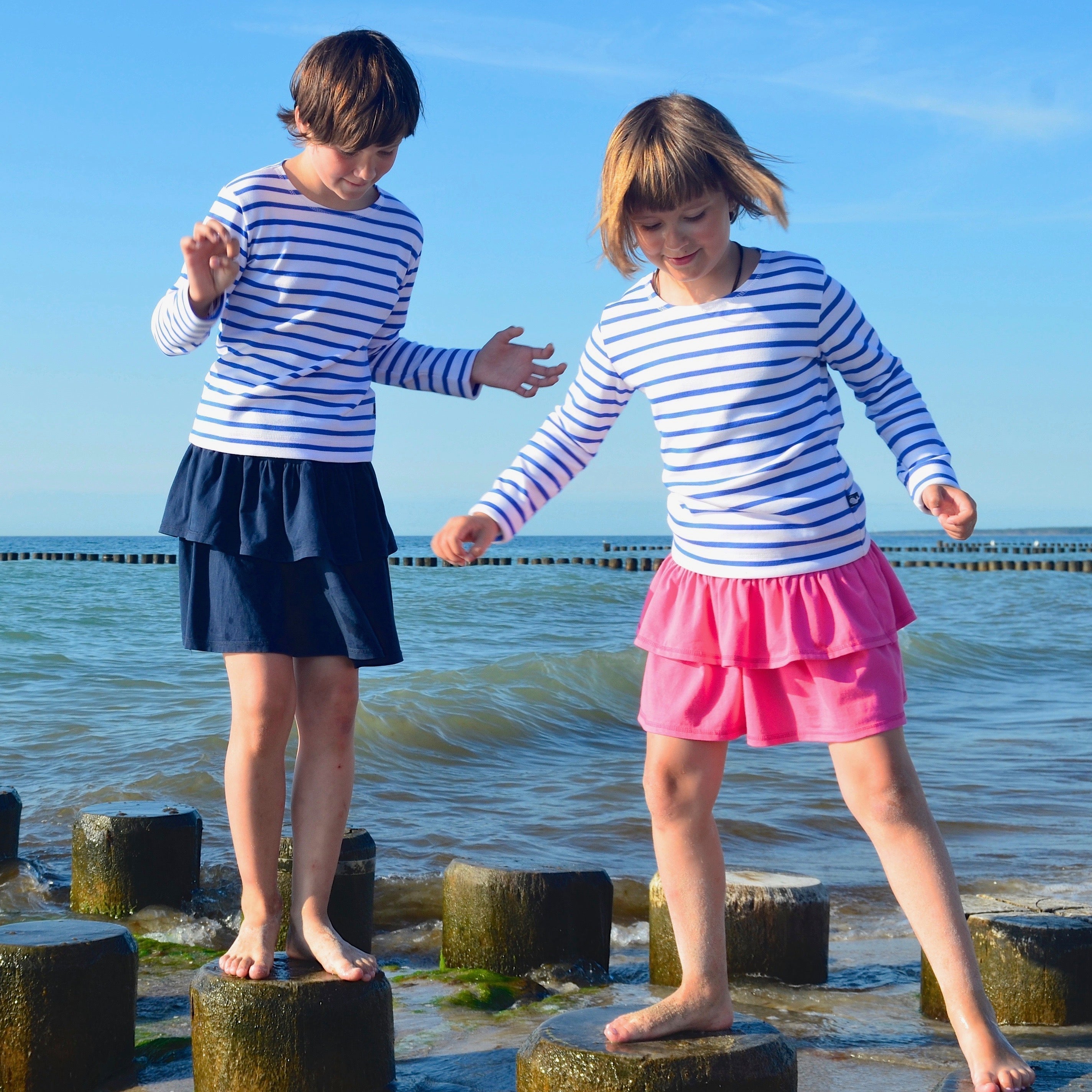 Maritime Ringelshirts und Stufenröcke aus Bio Baumwolle von internaht