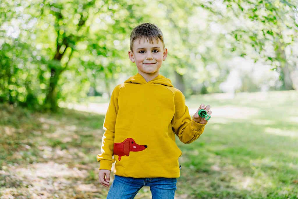 Kinder Pullover aus Biobaumwolle mit Dackel-Motiv von internaht