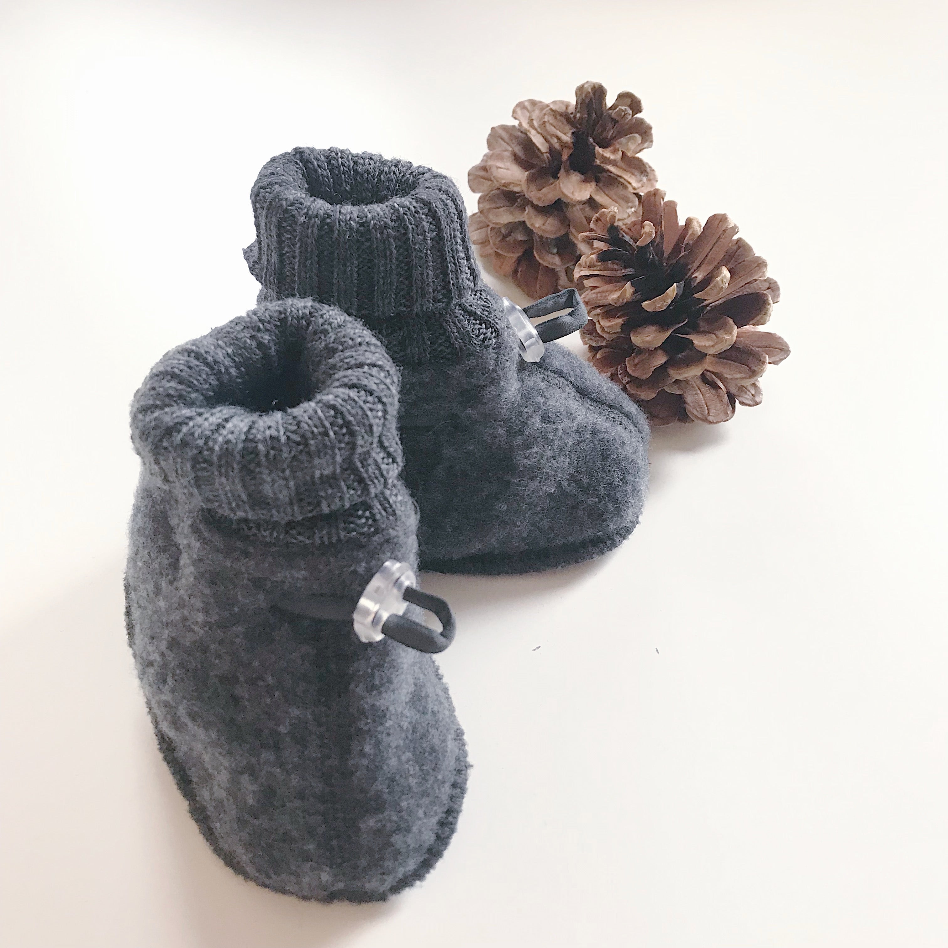 Baby Booties - 100% Merinowolle (Grau)
