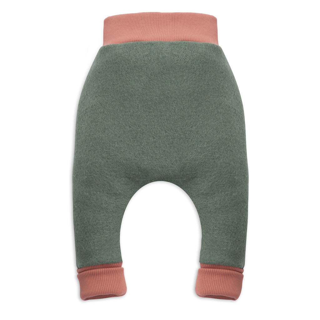 Salbeigrüne Baby-Hose aus Walk kbT - 100% Bio Wolle von internaht#color_salbei