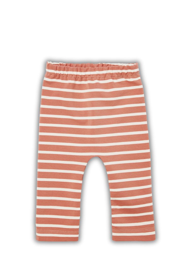 Baby Hose Gestreift in Rosenholz-Ecru aus Bio-Baumwolle genäht von internaht in Dresden. Mit praktischem tiefen Schritt und flexiblen, umkrempelbaren Säumen. Perfekt für jedes Baby Outfit!