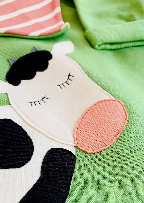 Baby Pullover Kuh aus 100% Bio Baumwolle - mit großer Sorgfalt aufgenähtes Kuh-Motiv aus verschiedenen Biostoffen