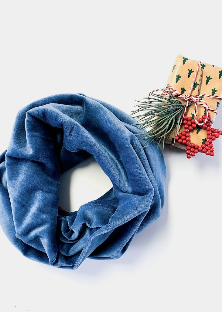 Nicki Loopschal aus 100% Biobaumwolle in Taubenblau, fair genäht von internaht in Dresden