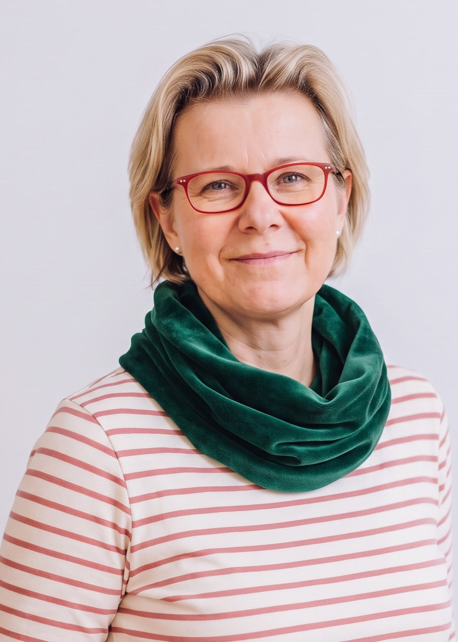 Nicki-Loopschal Damen in Dunkelgrün aus 100 % Bio-Baumwolle von internaht