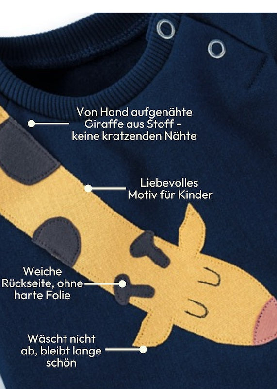 Baby Pullover aus 100% Bio Baumwolle mit Giraffen-Motiv von internaht - Details zur liebevollen Giraffen-Applikation zum Baby Sweatshirt mit Giraffe