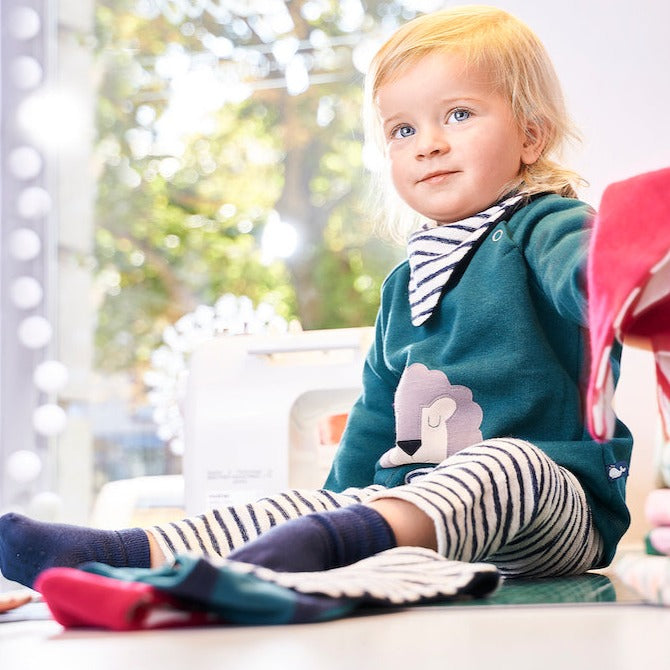 Baby Pullover mit Löwe aus 100% Biobaumwolle von internaht