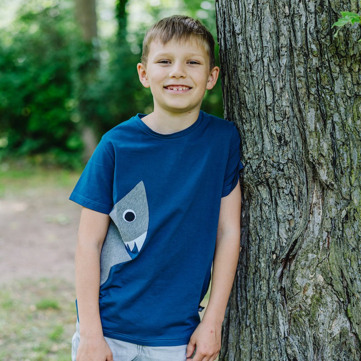Kinder T Shirt für Jungen aus Bio Baumwolle mit Meerschweinchen von internaht aus Dresden für glückliche Kinder