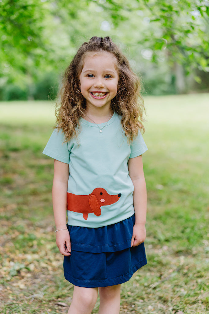 Kinder T Shirt für Mädchen aus 100% Bio Baumwolle mit Dackel von internaht aus Dresden