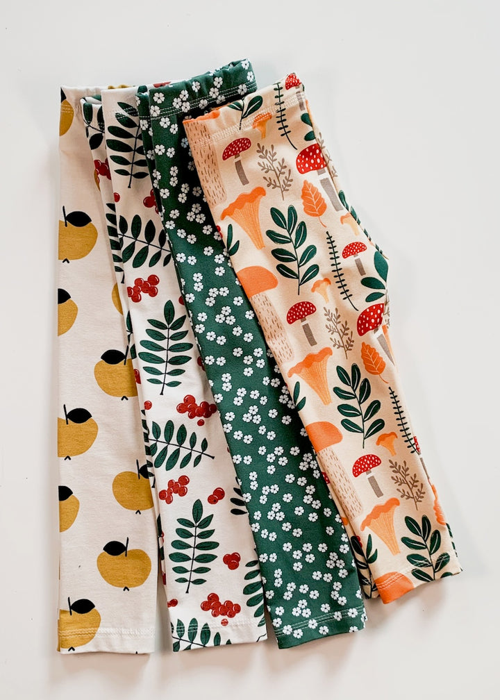 Fröhliche Leggings für Kinder aus 95% Biobaumwolle und 5% Elasthan von internaht