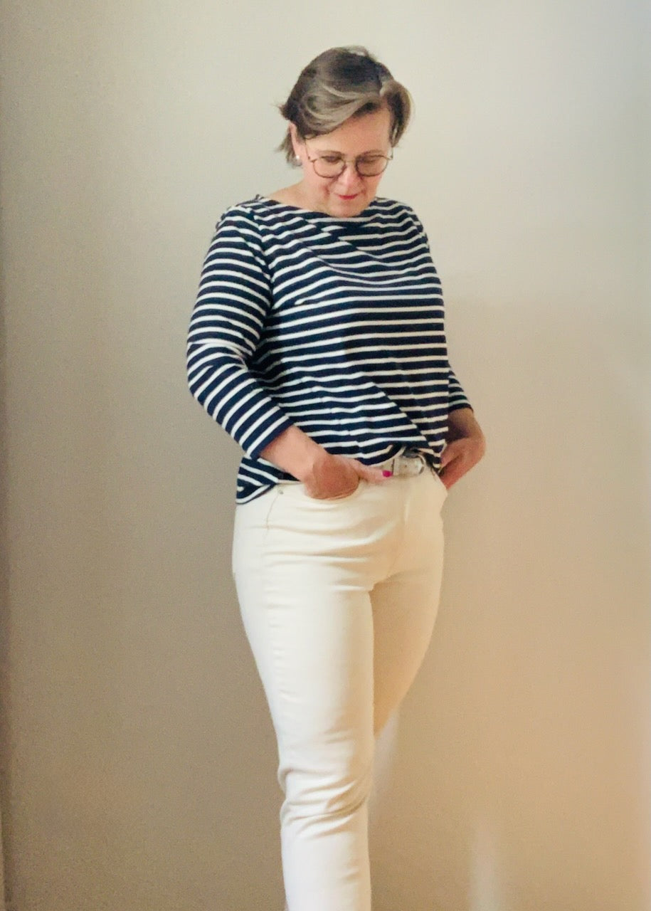 Ringelshirt Damen 3/4 Arm aus Bio-Baumwolle navy-ecru gestreift, ideal für Alltag und Arbeit, fair genäht im Dresdner Atelier von internaht