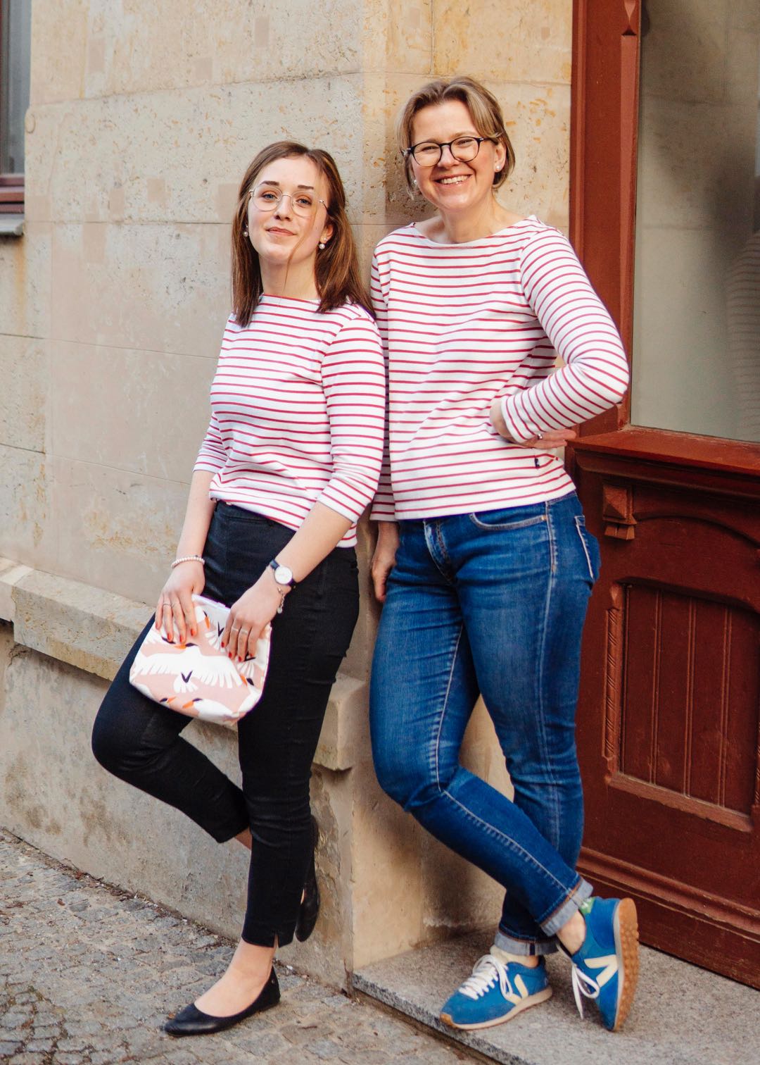 Ringelshirt rot-weiss Damen in zeitlosem Streifenmuster aus hochwertiger Bio-Baumwolle