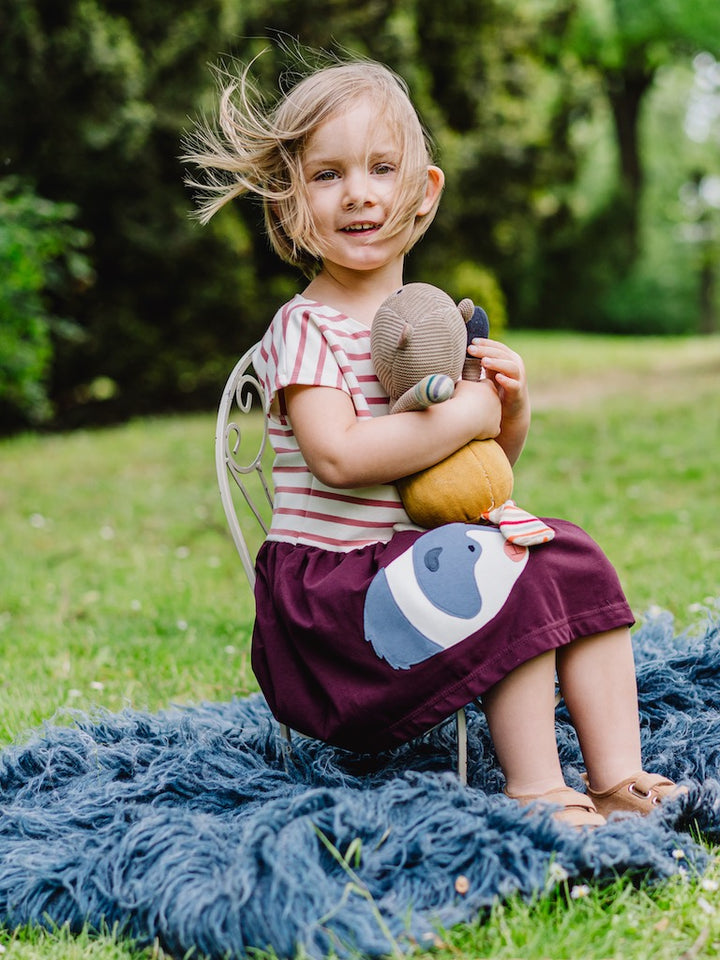 Entzückendes Sommerkleid mit Meerschweinchen für Kinder aus Biobaumwolle von internaht