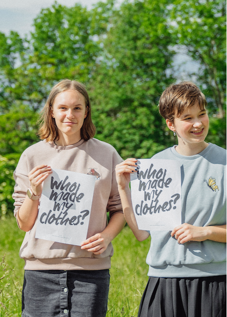 Sweatshirts für Teenies und Damen aus 100% Biobaumwolle mit kleiner Stickerei von internaht
