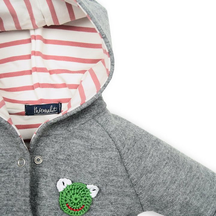 Grau melierte Walkjacke für Kinder aus 100% Schurwolle (kbT) mit Frosch-Applikation 100% Bio Baumwolle von internaht