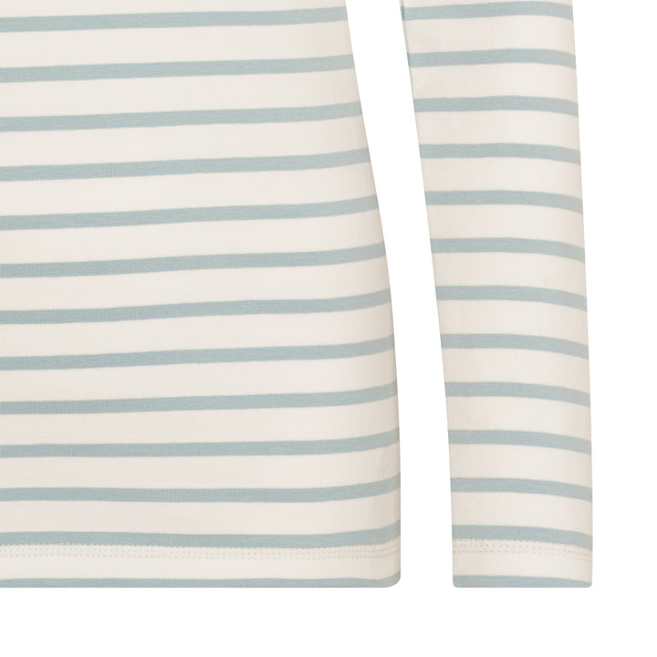 Gestreiftes Langarmshirt für Damen aus 97% Bio Baumwolle und 3% Elasthan mit himmelblauen Streifen von internaht