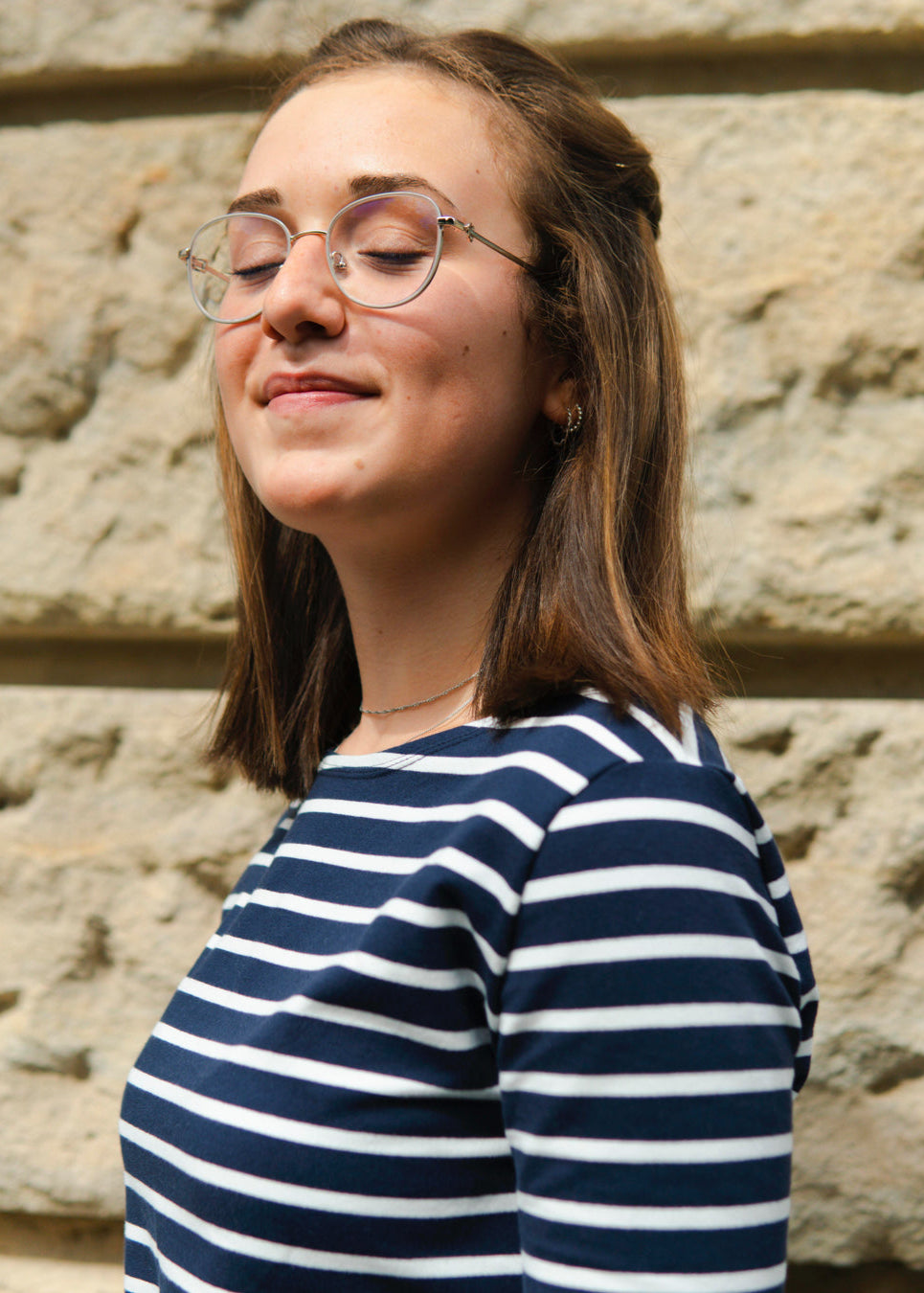 Gesstreiftes Shirt aus Bio Baumwolle für Damen in Navy-Ecru gestreift von internaht