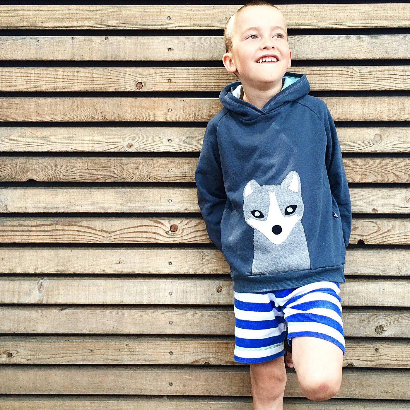 Kinder Hoodie grau aus Biobaumwolle mit  Polarfuchs von internaht