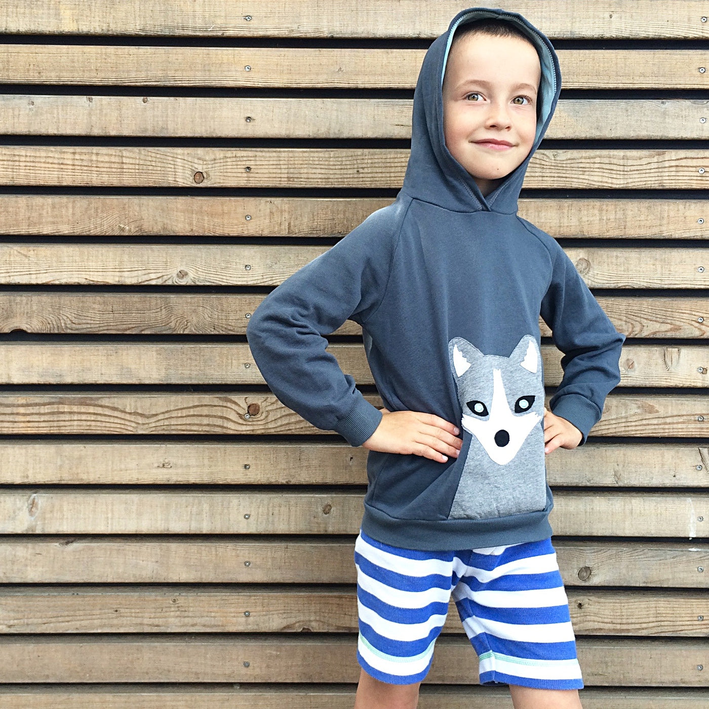 Kinder Hoodie grau aus Biobaumwolle mit  Polarfuchs von internaht