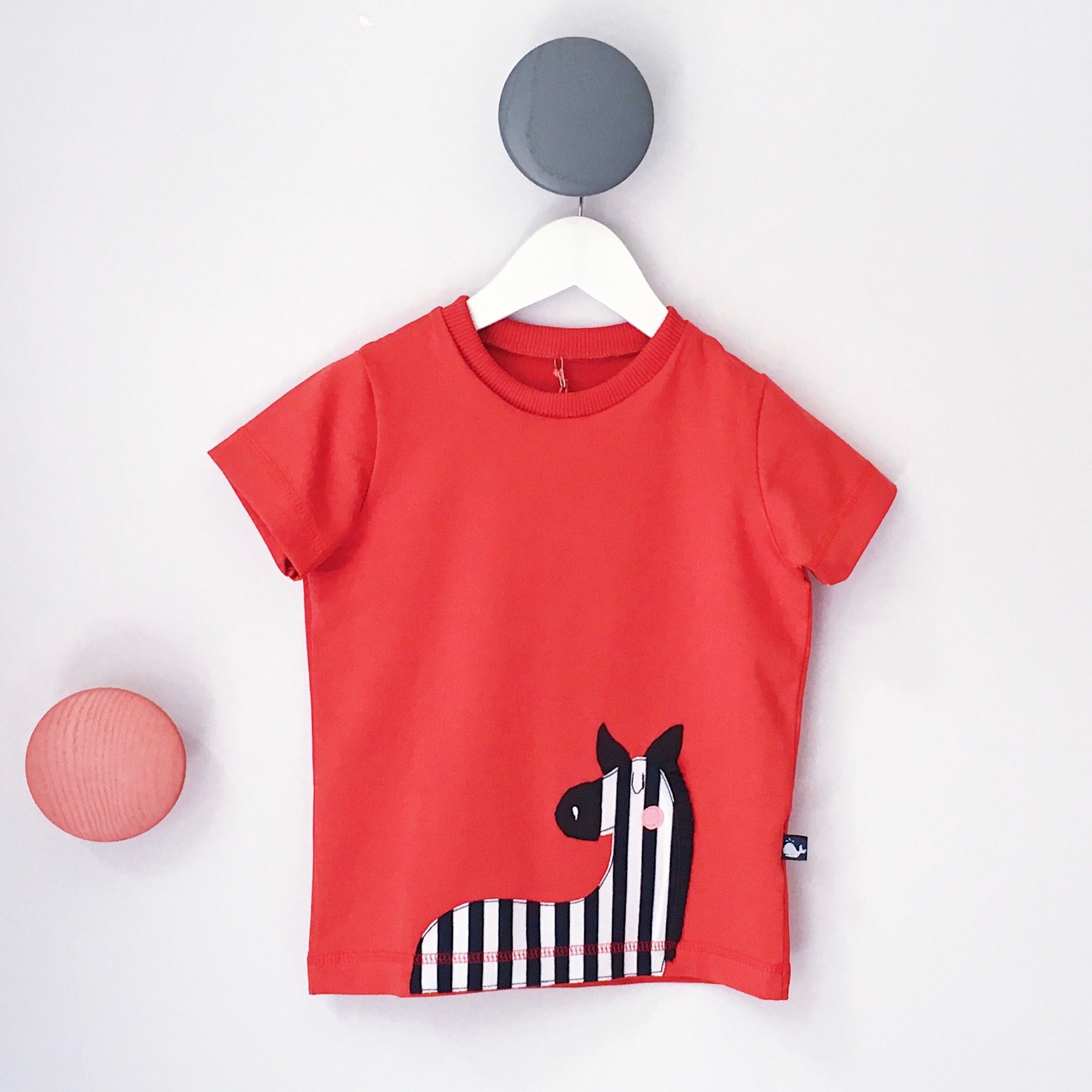 Kinder T-Shirt mit Zebra, internaht 100% – Biobaumwolle