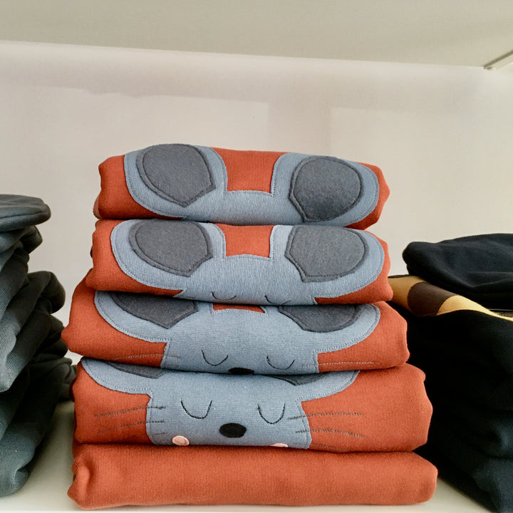 Baby Sweatshirts mit Maus-Applikation von internaht