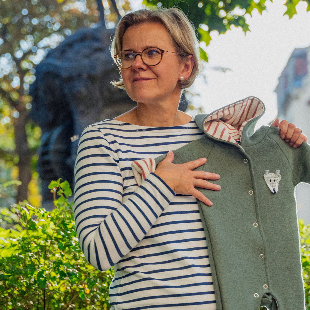 Salbeigrüner Schurwolle Overall Baby Grün aus 100% Schurwolle (kbT) vollständig gefüttert mit Biojersey von internaht